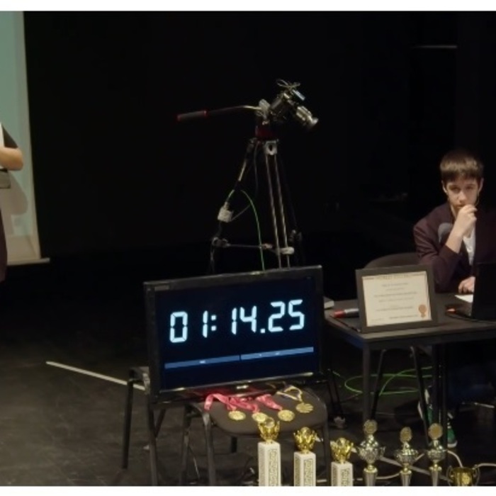 02_700x700_crop_478b24840a