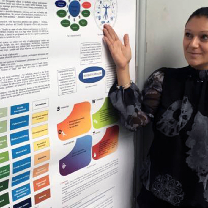 poli-mihova_700x700_crop_478b24840a