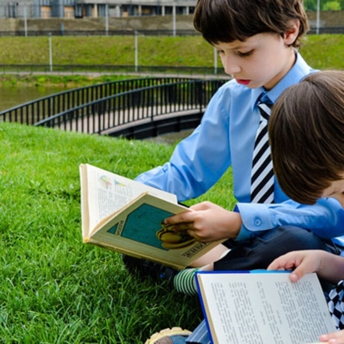 uchenici-pixabay_700x700_crop_478b24840a